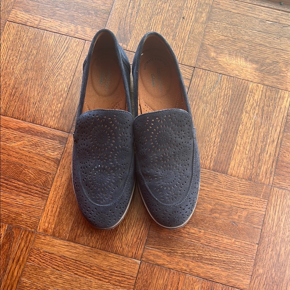 Clarks Women's Navy Blue Flats